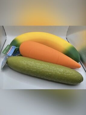 Sunny Days Squeezy 3pk Carrot Pickle Banana TikTok Viral Sensory Squeeze Toy🔥🔥